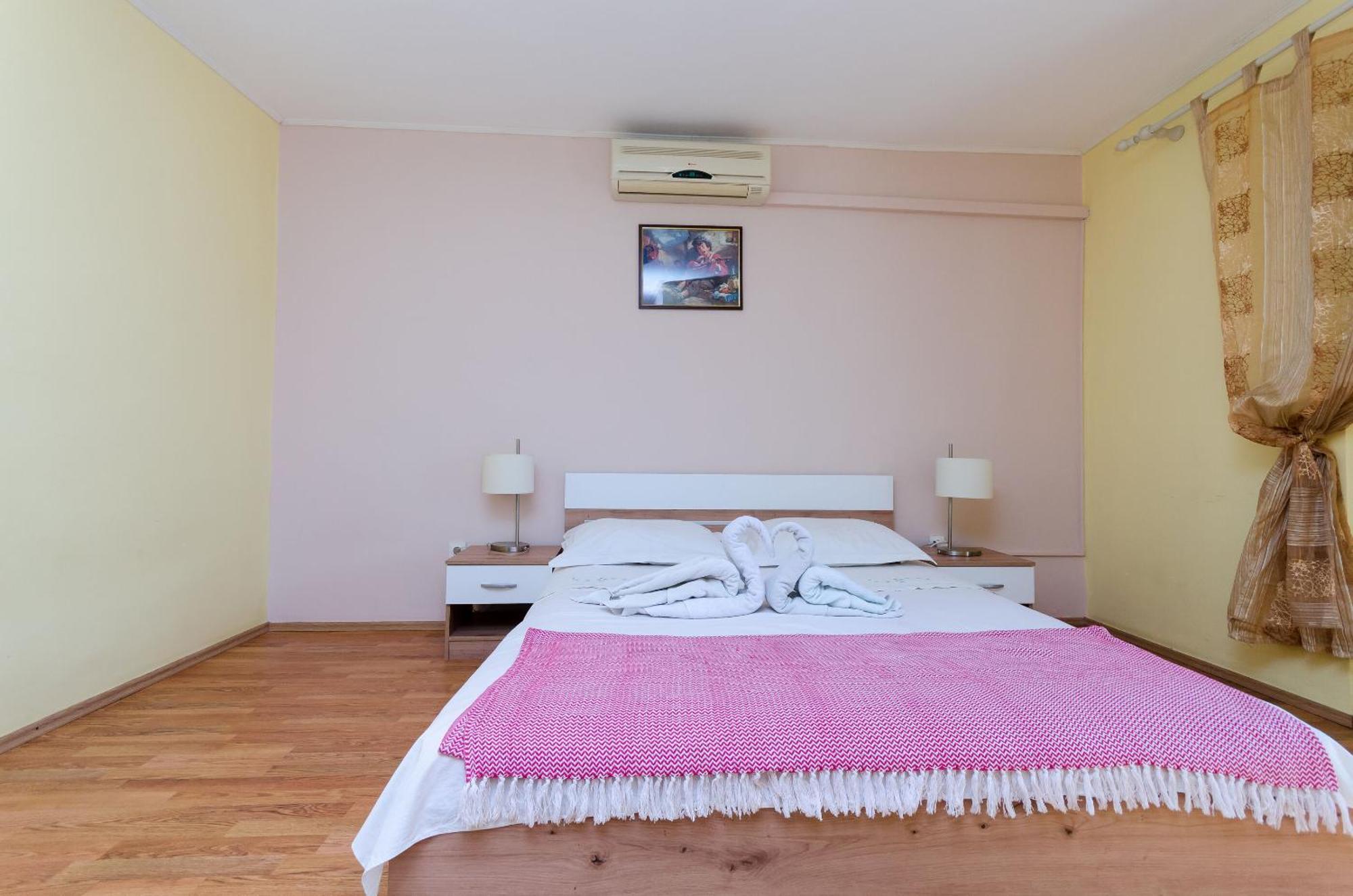 Apartments Zeljka Mundanije Kültér fotó